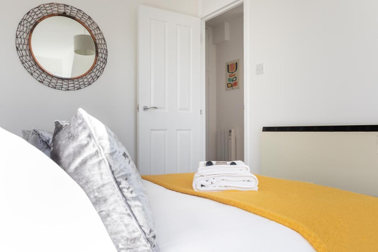 Castle Reach Apartment Colchester Extérieur photo